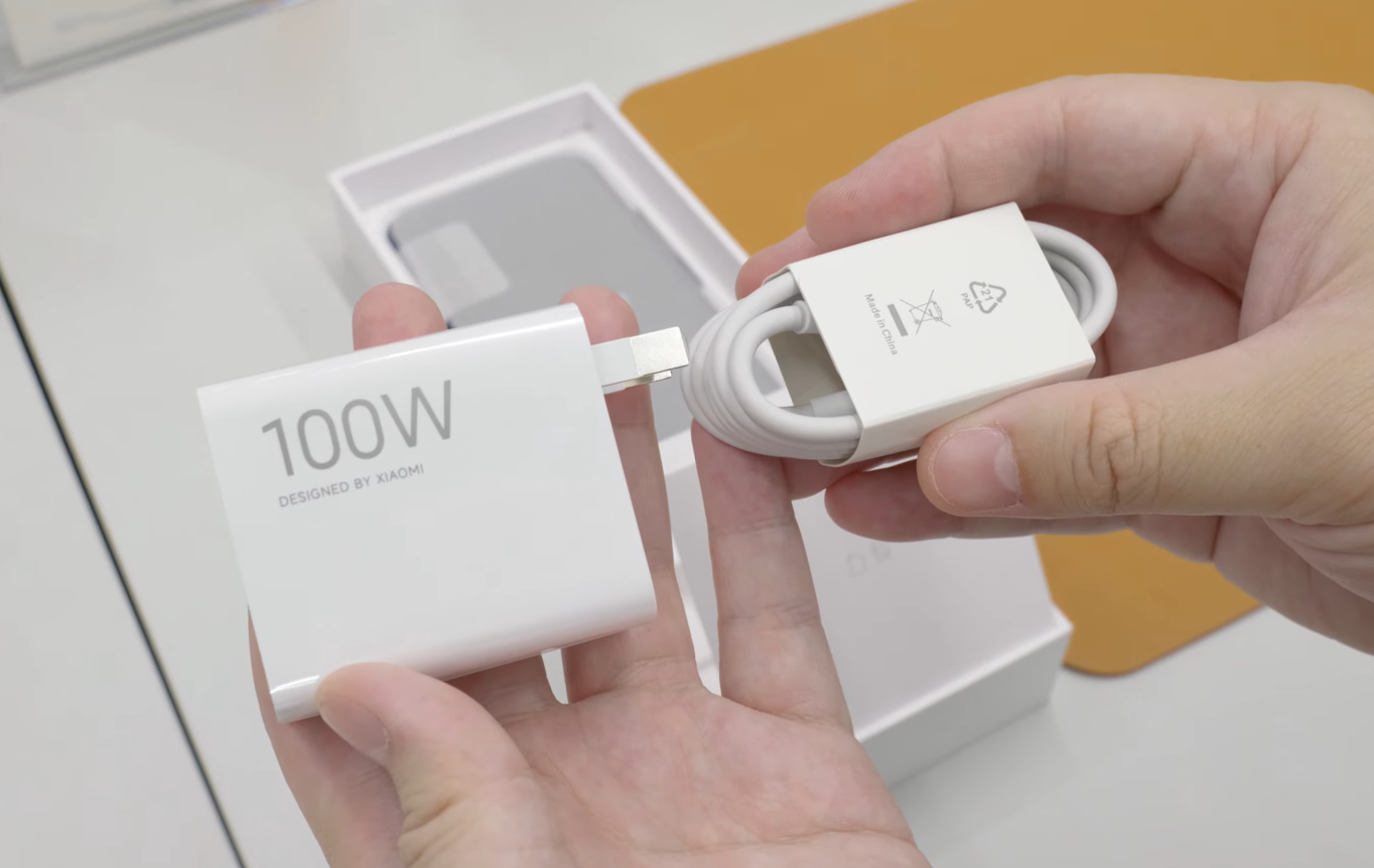 Xiaomi 18 Pro Max unboxing box contents 100W charger cable case gizmochina