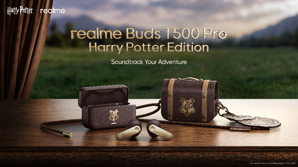 realme Buds T500 Pro Harry Potter Edition miniature trunk charging case and cross-body strap