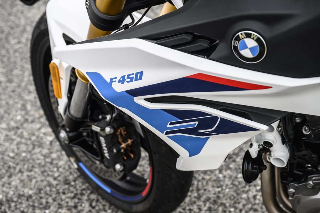 BMW F 450 R Naked Bike front suspension and Brembo brake setup